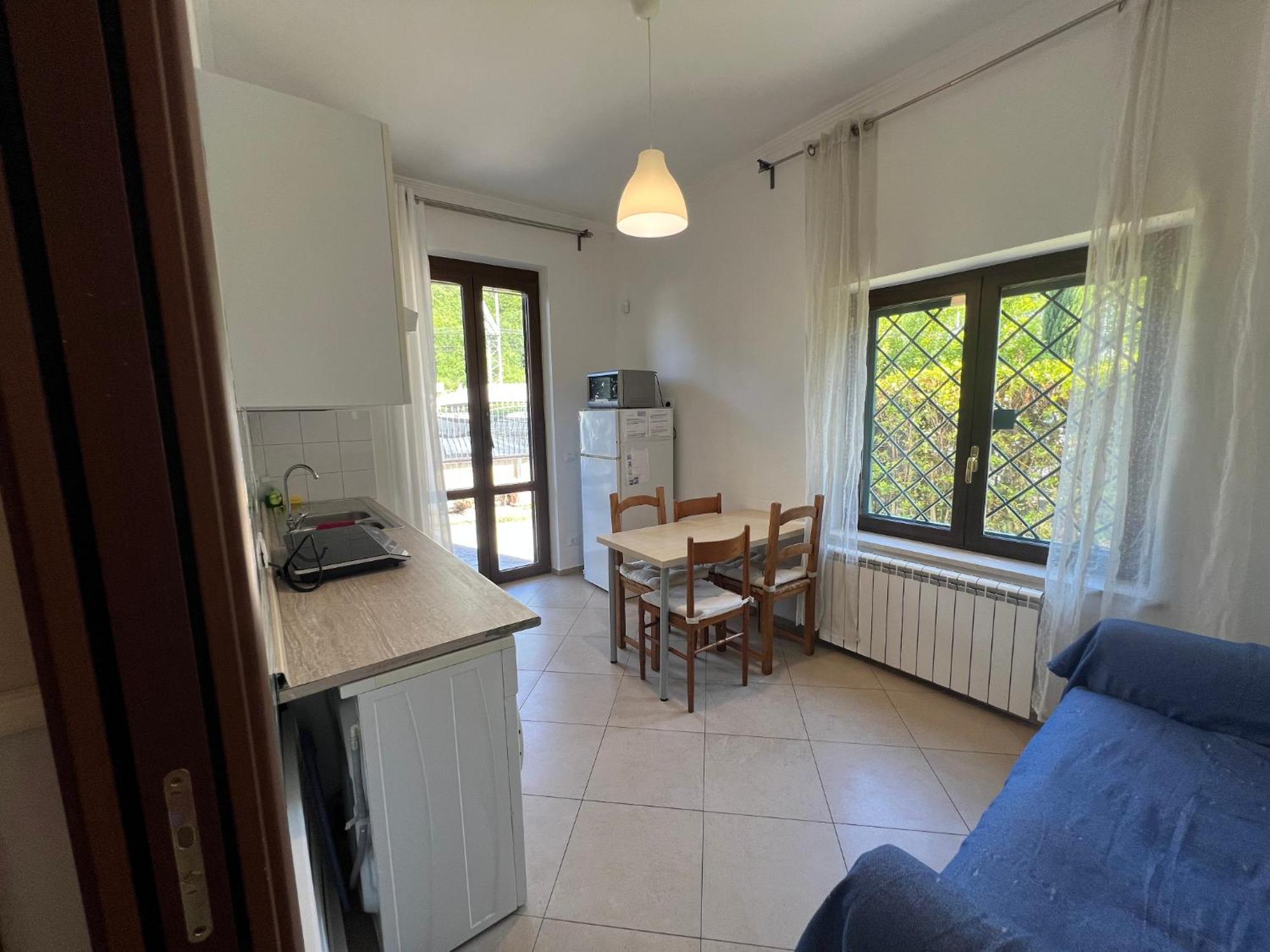 5 Min From Bus Stop-free Parking Roma