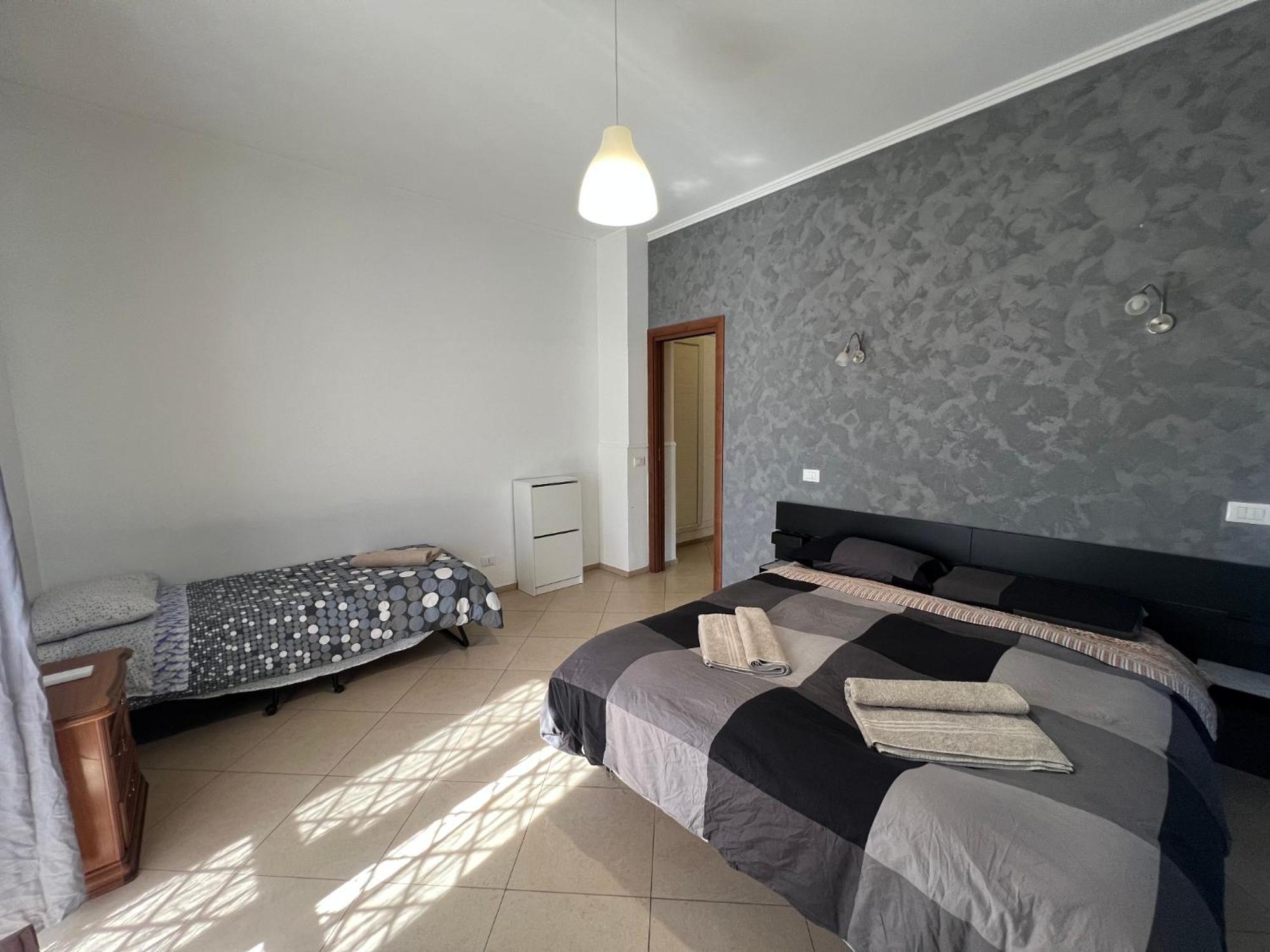 5 Min From Bus Stop-free Parking Apartamento *